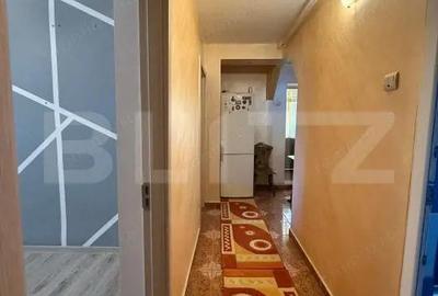 Apartament 2 camere, decomandat, 40 mp, parter, mobilat ?i utilat, zona 9 Mai - 3