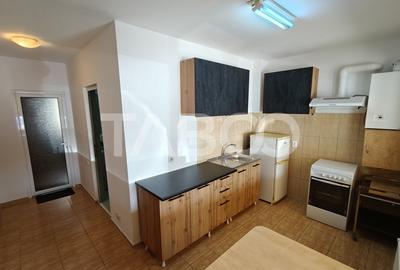 Garsonieră decomandată, mobilată în Trei Stejari - 2