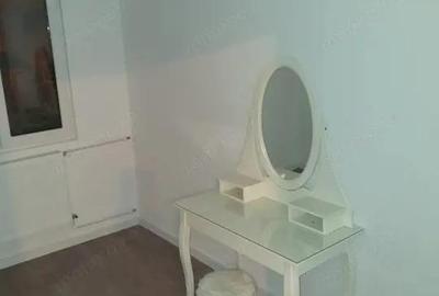 Apartament cu 3 camere semidecomandat, mobilat în Craiovița Nouă - 7