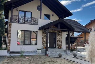 Casă cu 4 camere în Rucăr - 4