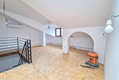 Apartament cu 6 camere decomandat în Unirii - 13