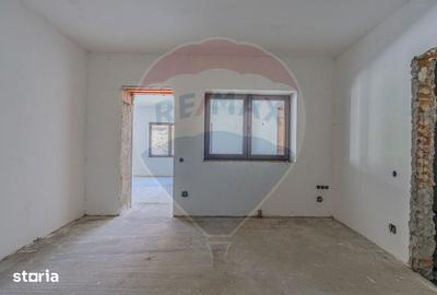 Casă cu 4 camere cu Teren 2914 Mp în Hoghiz - 4