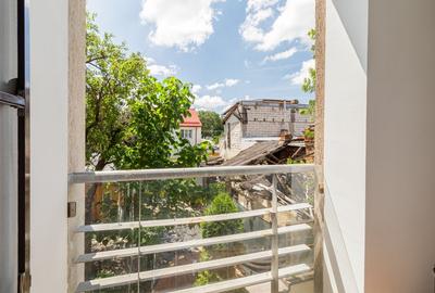Apartament cu 3 camere decomandat, mobilat în Pajura - 15
