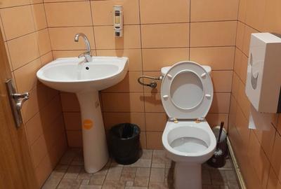 Spațiu comercial, de 43 mp, în Central - 1