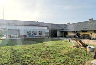 Casă cu 4 camere cu Teren 5500 Mp în Central