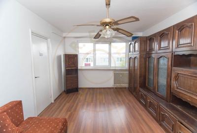 Apartament 2 camere Banat, langa Liceul Barbu, Pitesti. Comision 0% - 1