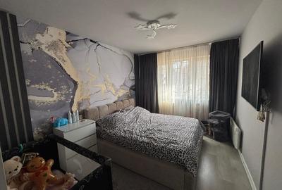 Apartament cu 2 camere semidecomandat, mobilat în Alexandru Obregia