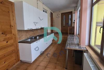 Casă individuală cu 4 camere cu Canalizare în Cristian - 10