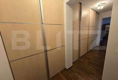 Apartament cu 3 camere,decomandat, 102 mp utili,curte 100 mp, zona Cetate - 8
