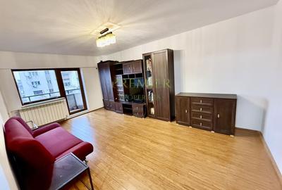Apartament cu 3 camere decomandat în P-ța Unirii - 2