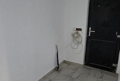 Casă cu 5 camere cu Teren 1000 Mp în Mihai Eminescu - 8