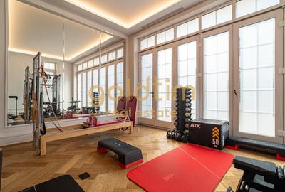 VILA SUPERBA/ACCES LA LAC/COMPLET MOBILATA/UTILATA LUX/CURTE/PARCARE/PIPERA - 31