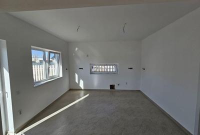 Casă cu 4 camere în Hărman