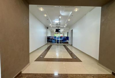 Spatiu comercial 100 mp, stradal, renovat, Bld. Unirii - 8