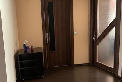Apartament cu 3 camere decomandat, mobilat în Tomis II - 12