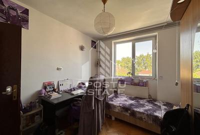 Apartament cu 4 camere decomandat, mobilat în P-ța Unirii - 9