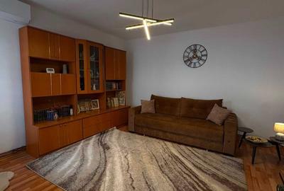 Casă cu 3 camere în Crângași