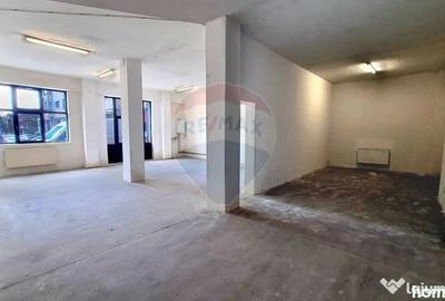 Spațiu comercial, de 190 mp, în Central