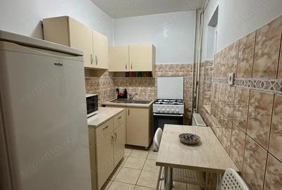 Garsonieră decomandată în Aradului