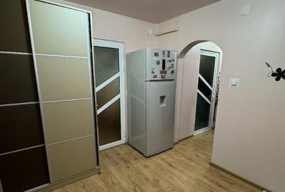 Inchiriez apartament cu 2 camere - 1