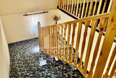 Casă individuală cu 7 camere cu Canalizare în Central - 20