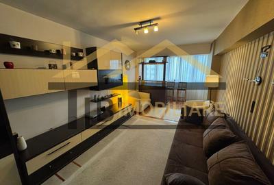 Apartament cu 3 camere decomandat în Diamant - 2