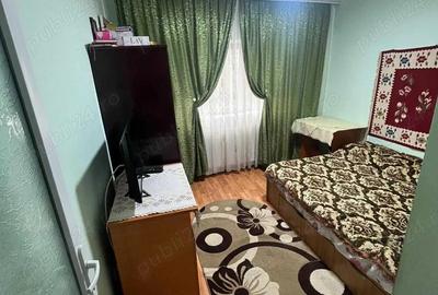 Vand apartament 3 camere central - 1