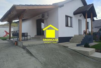Casă individuală cu 3 camere cu Canalizare în Exterior Est - 2