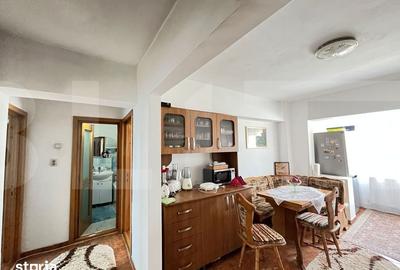 Apartament cu 3 camere decomandat în Central - 2