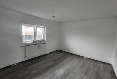 Casă cu 4 camere cu Teren 300 Mp în Hemeiuș - 6