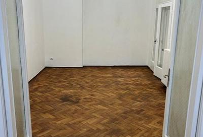 Apartament de vanzare 3 camere RISC 1 - 7