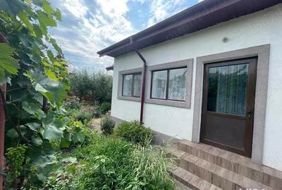 Casa si teren 1785mp comuna Merei BZ renovata recent SC 170mp Pret: 85.000 neg - 3