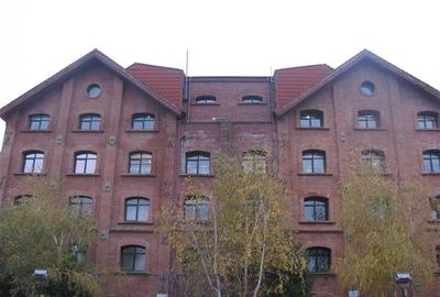 Caro Castel Office Building - 352 mp - 2