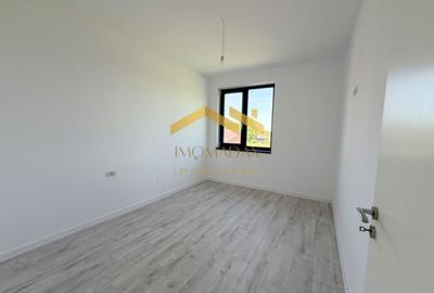Duplex cu 4 camere cu Canalizare în Utvin - 31
