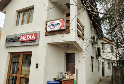 Casă cu 4 camere în Central - 1
