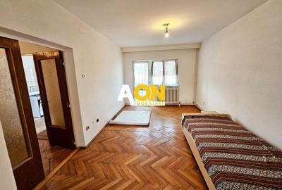 Apartament cu 3 camere decomandat în Cetate - 2