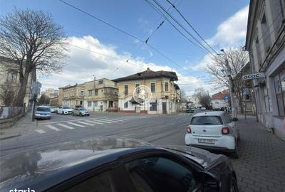 Spațiu comercial, de 40 mp, în Central - 4