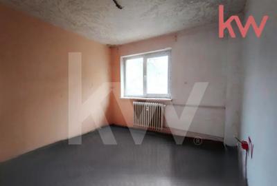 Apartament cu 3 camere semidecomandat în Central - 2