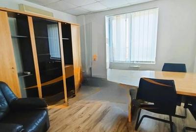 Birou, de 90 mp, în Capitol - 14