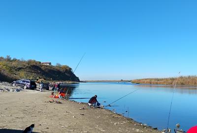 Vând casă batraneasca - 8
