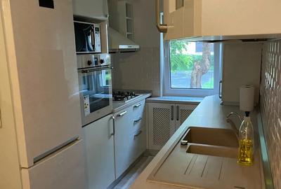 Apartament cu 3 camere semidecomandat în Central - 2