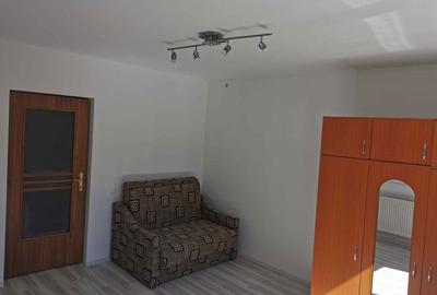 Casă cu 2 camere în 7 Noiembrie - 2