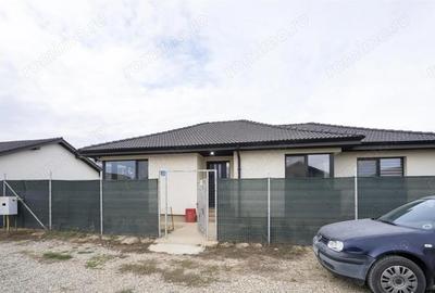 Casă cu 4 camere cu Teren 408 Mp în Sântandrei - 4