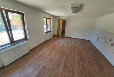 Vilă Spațioasă cu Potențial Multiplu ?n Zona Terezian Sibiu - 14