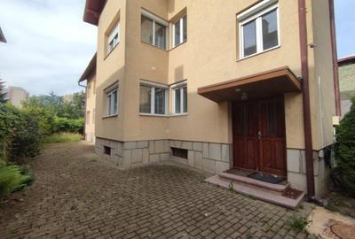 Vila cu 2 apartamente, pod mansardabil, teren, Mircea cel Batran. - 4