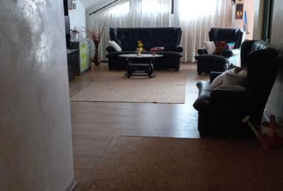 Casă cu 4 camere în Moțăieni - 3