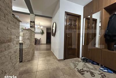 Apartament cu 3 camere în Central - 1