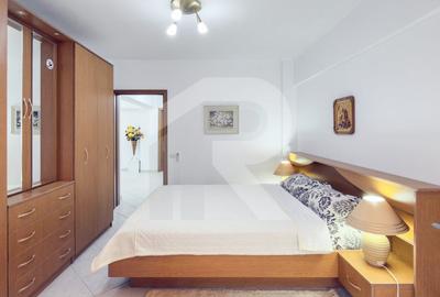 Vanzare apartament 3 camere – Ultracentral, Bloc Scala, Bd. Magheru - 9