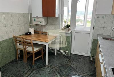 Apartament cu 3 camere decomandat si balcon in Vasile Aaron - 10