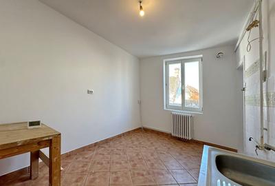 Apartament cu 4 camere semidecomandat în Brașovul Vechi - 9